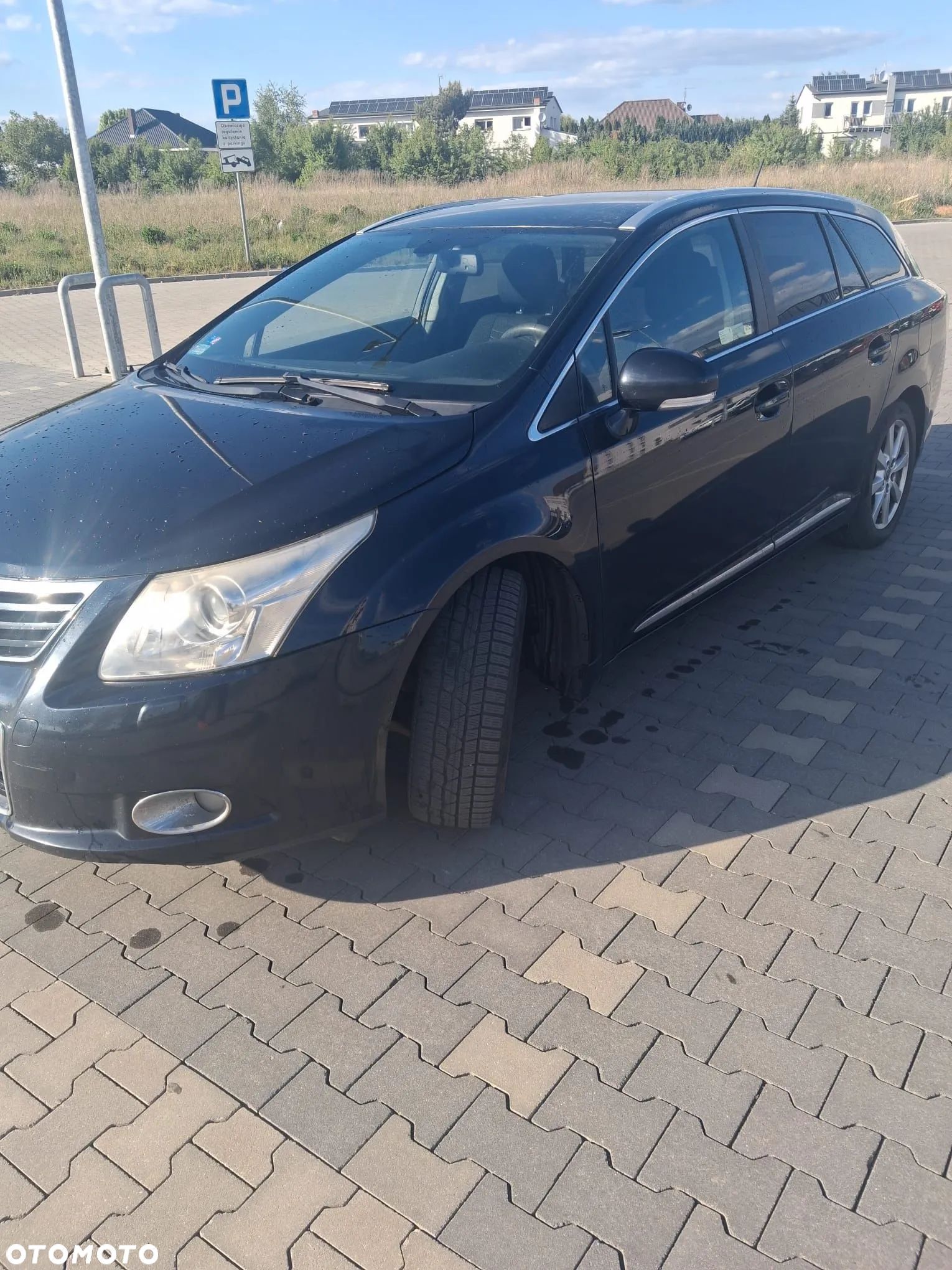 Toyota Avensis - 1