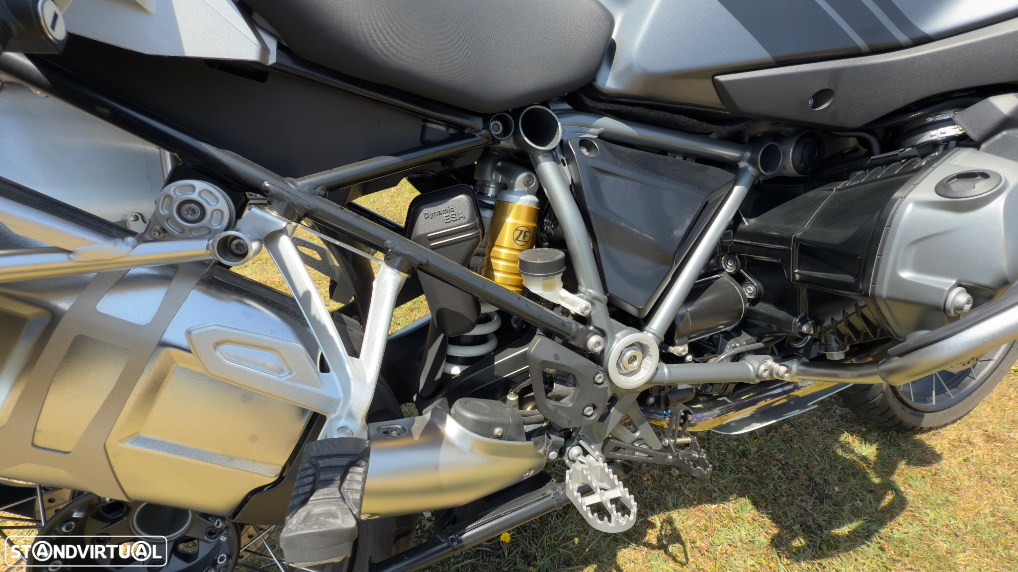 BMW R 1250 GS Adventure Triple Black - 8