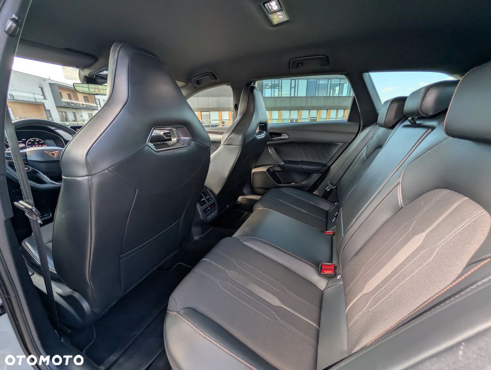 Cupra Leon Sportstourer 2.0 TSI 4Drive VZ DSG - 24