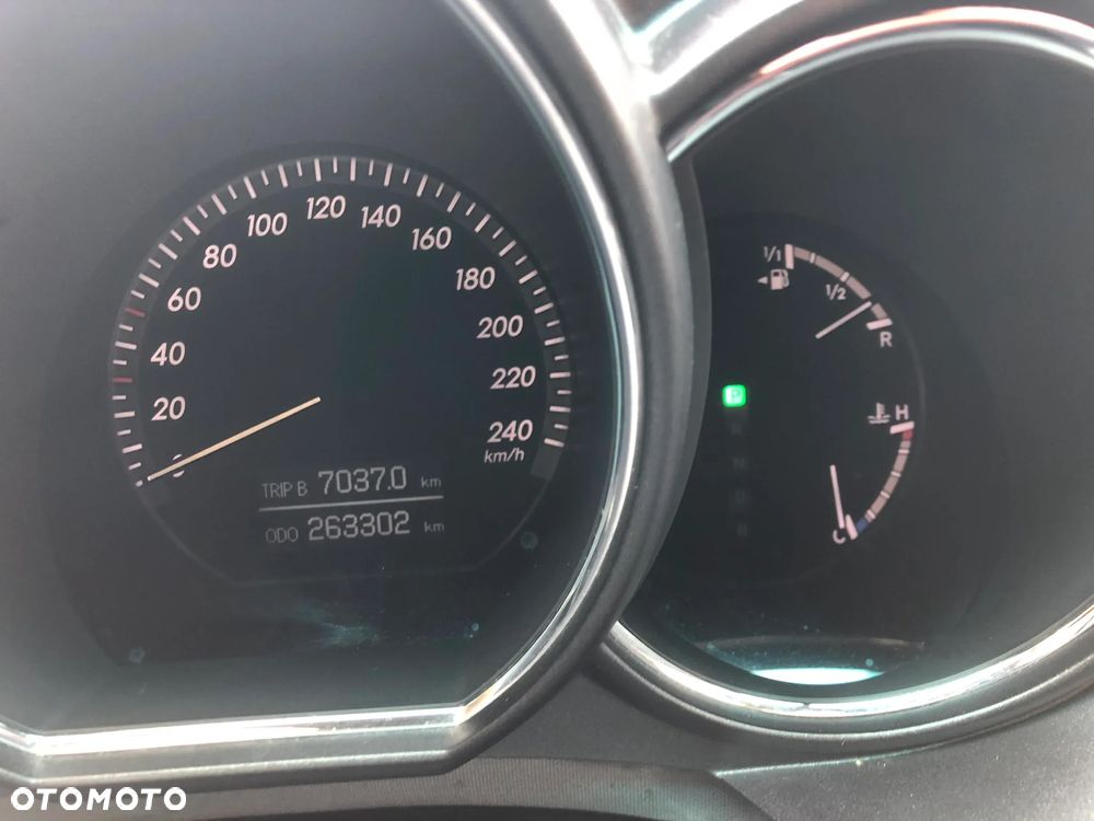 Lexus RX 400h (hybrid) - 11