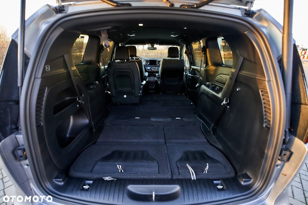 Chrysler Pacifica - 30