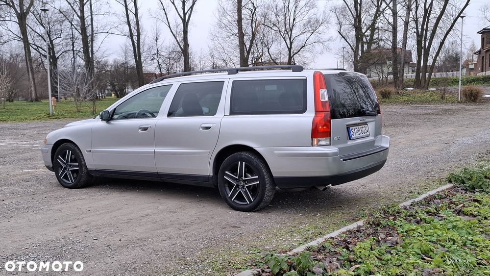Volvo V70 2.4 Silver Edition - 8