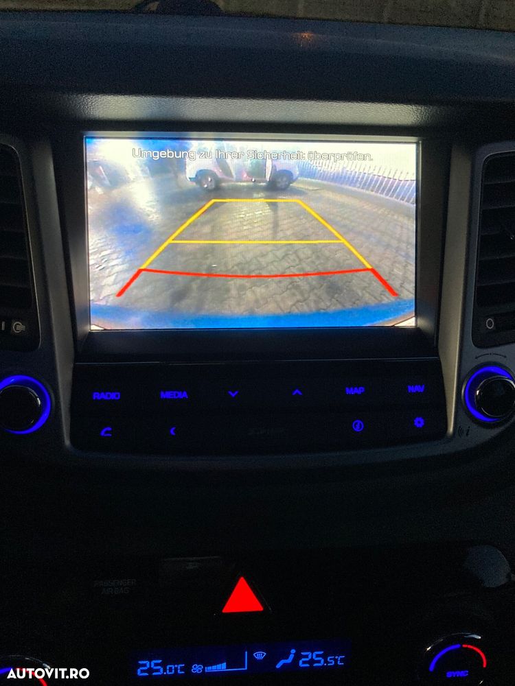 Hyundai Tucson 2.0 CRDI 4WD Premium - 25