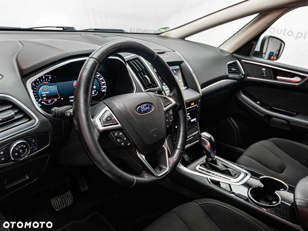 Ford S-Max - 10