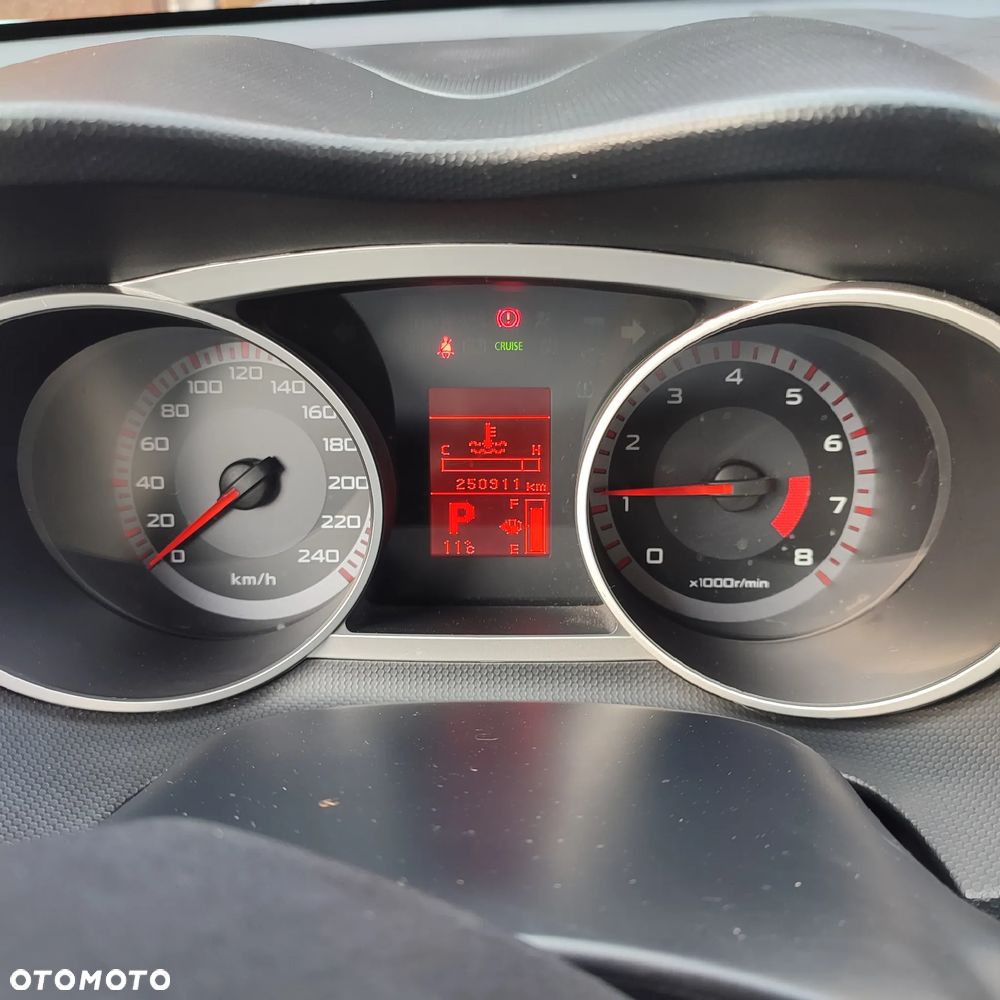 Mitsubishi Outlander 3.0 V6 XLS - 9