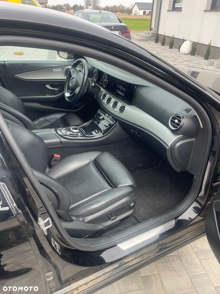Mercedes-Benz Klasa E 200 d 9G-TRONIC Exclusive - 22