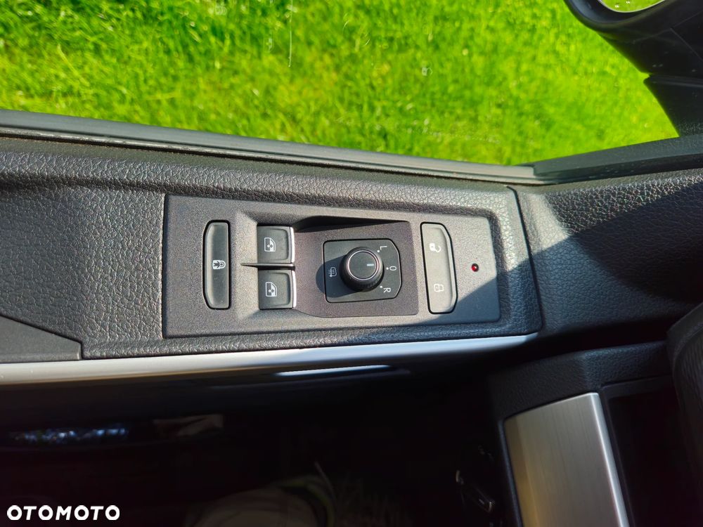 Volkswagen Multivan 6.1 2.0 TDI L1 Higline DSG - 14