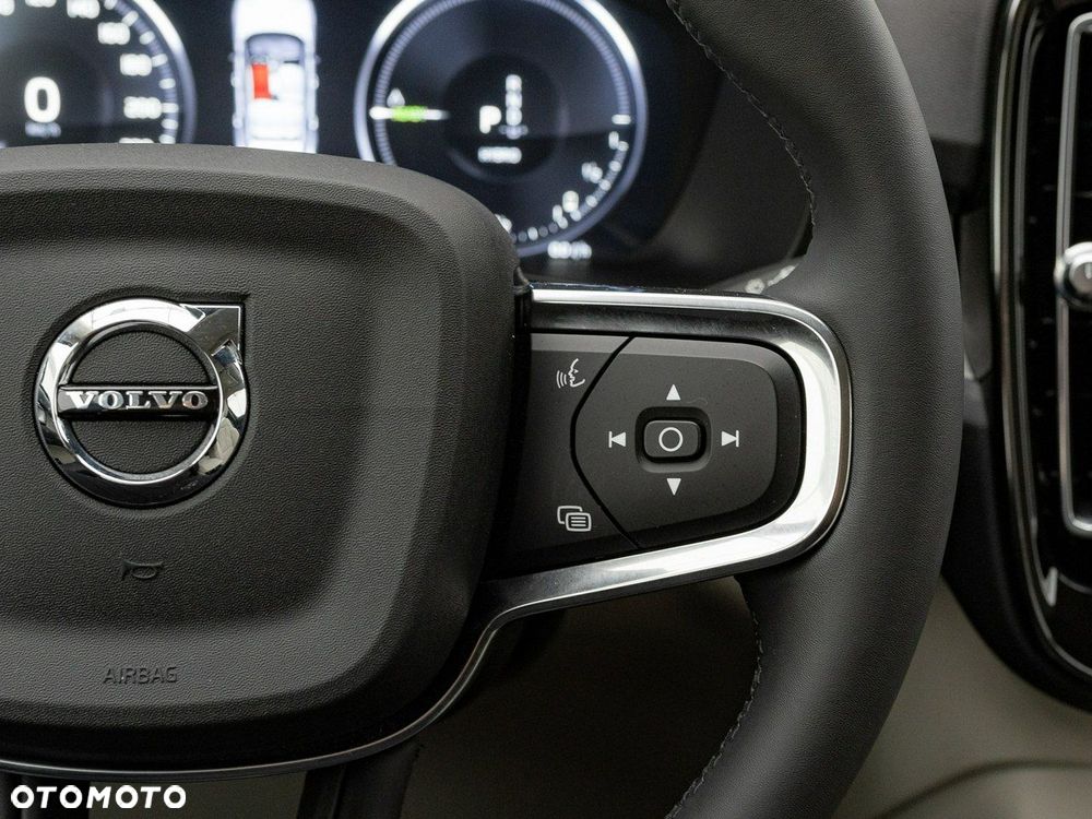 Volvo XC 40 - 18