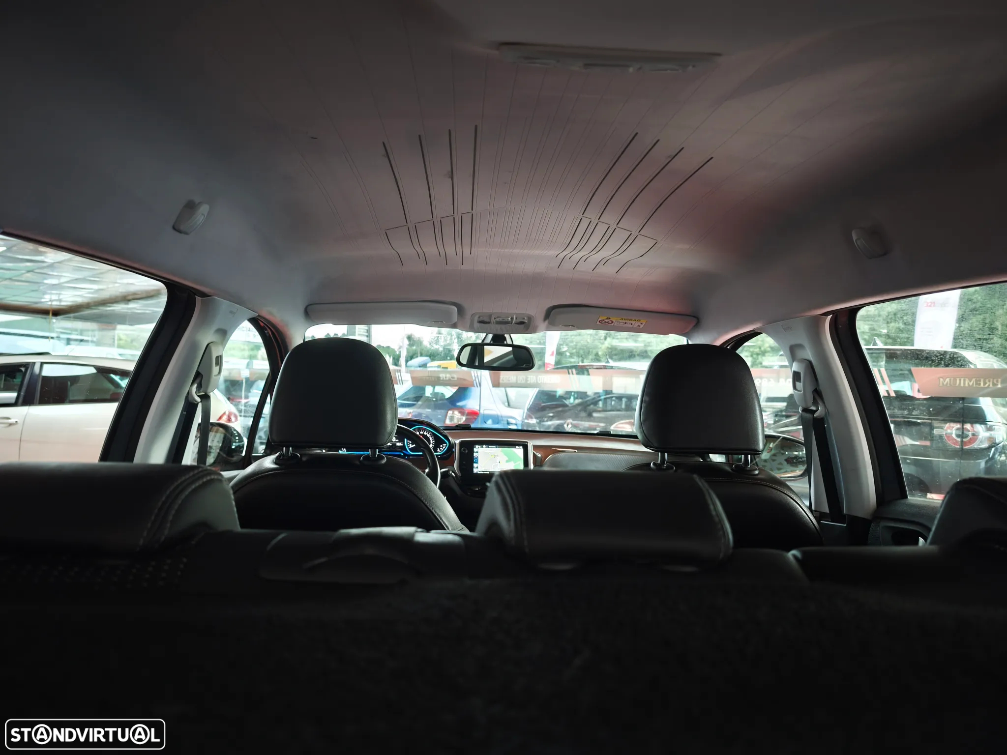 Peugeot 2008 1.6 e-HDi Active - 28