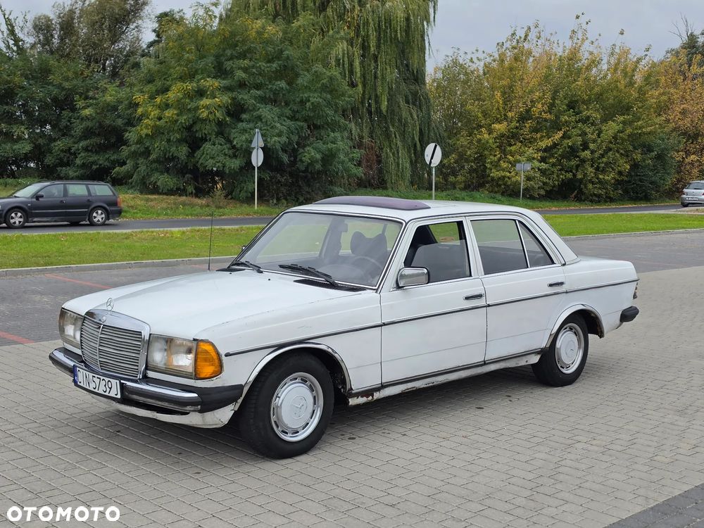 Mercedes-Benz W123