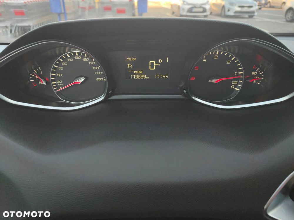 Peugeot 308 1.6 BlueHDi Allure S&S EAT6 - 13