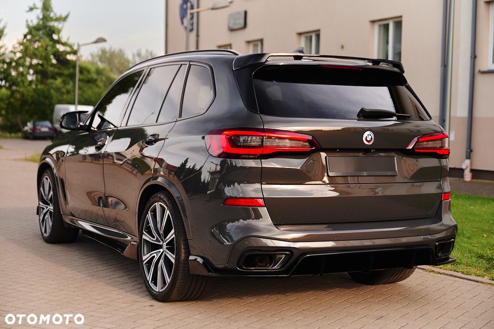 BMW X5 M M50i - 13
