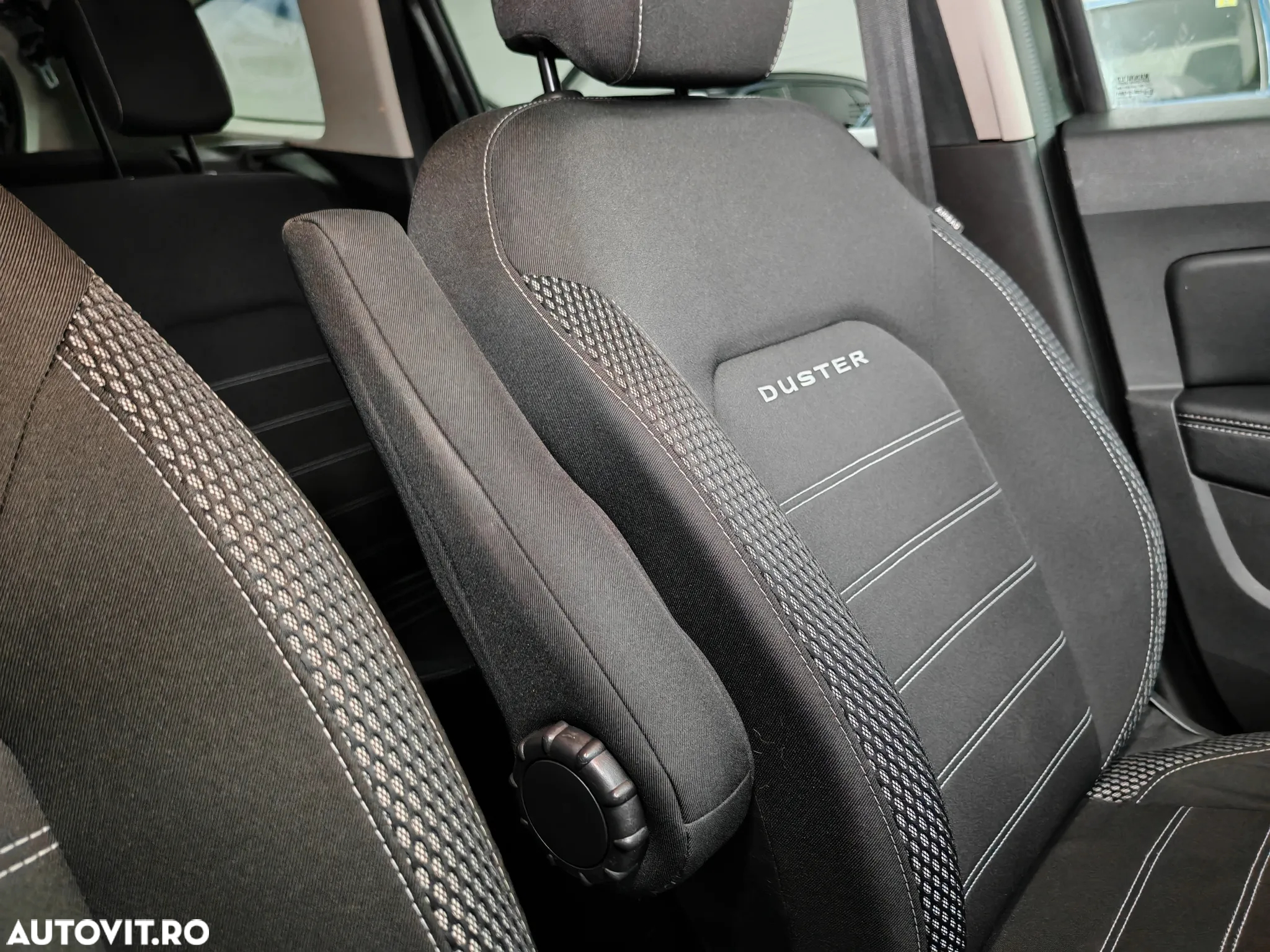 Dacia Duster SCe 115 2WD Prestige - 26