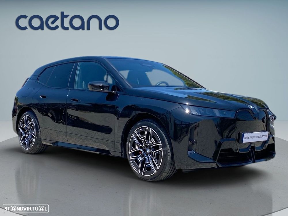 BMW iX xDrive 45 Pack Desportivo Pro - 28