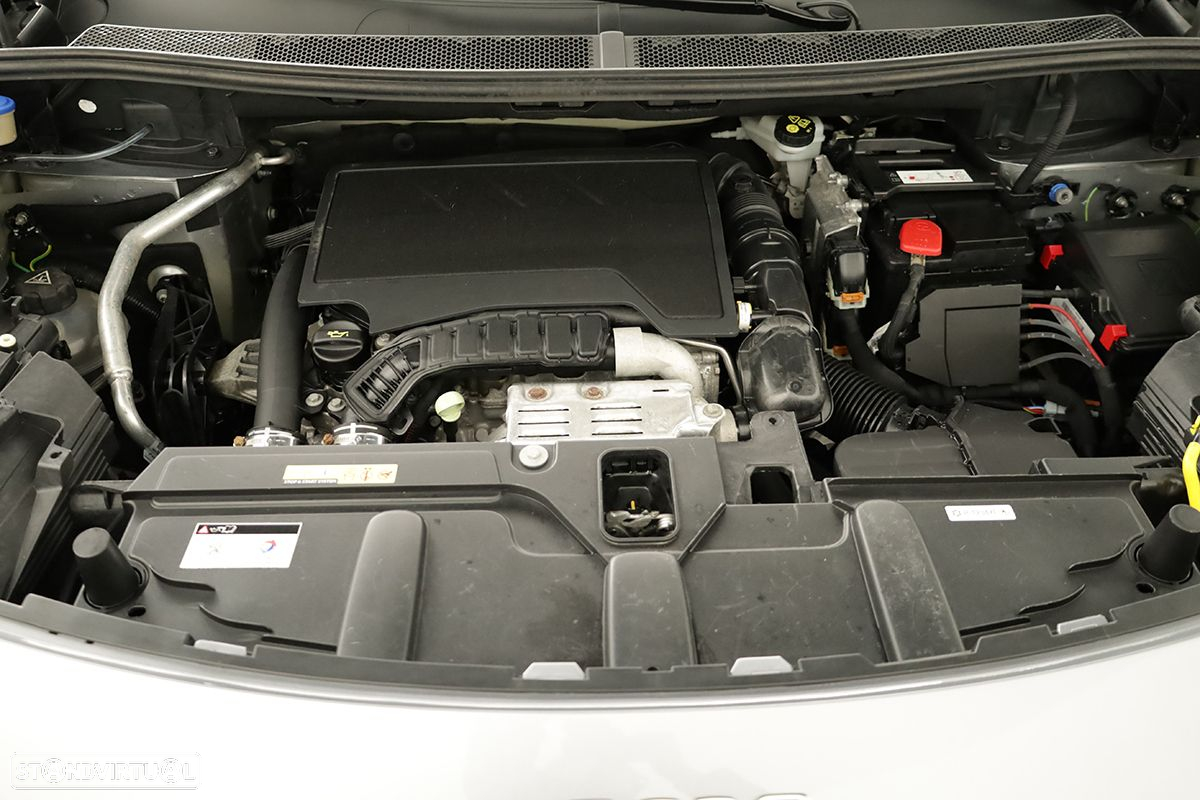 Peugeot 3008 1.2 PureTech GT EAT8 - 26