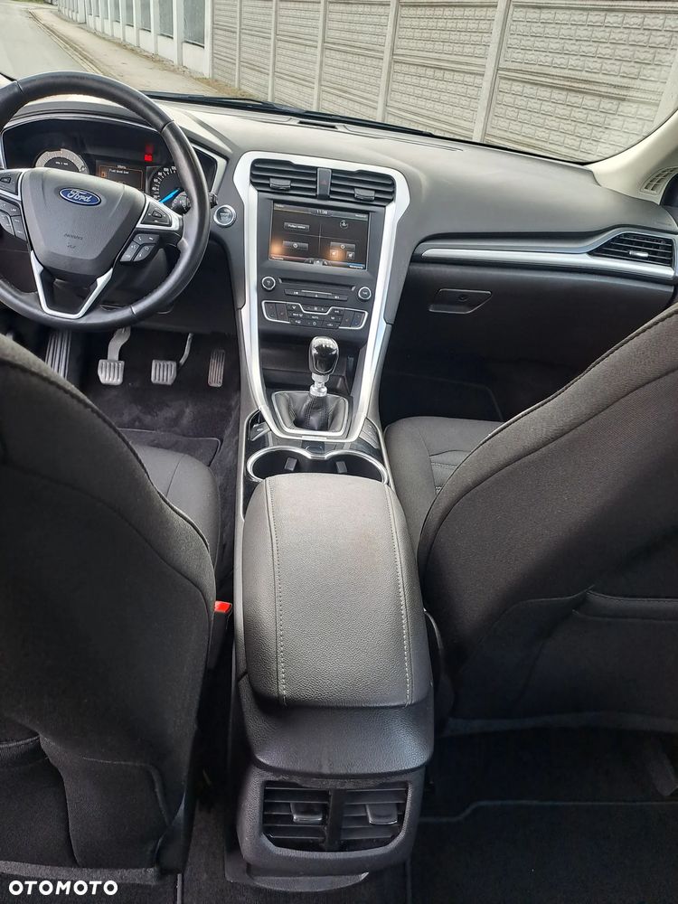 Ford Mondeo 1.5 EcoBoost Ambiente - 24