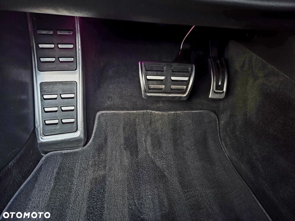 Audi A6 Avant - 11