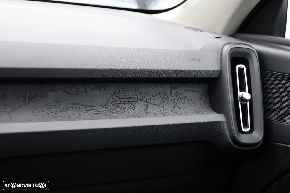 Volvo XC 40 1.5 T2 Momentum Core - 25