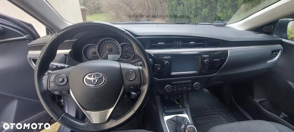 Toyota Corolla 1.6 Premium - 6