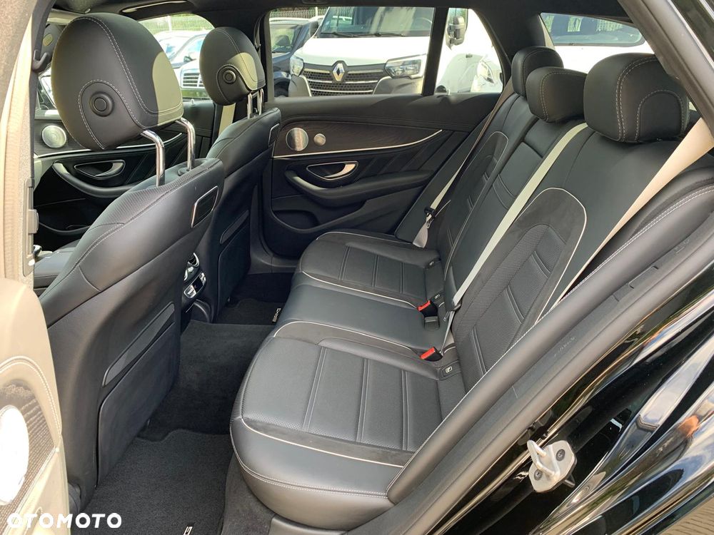 Mercedes-Benz Klasa E AMG 63 S 4Matic+ 9G-TRONIC - 13