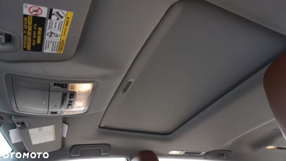 Toyota Highlander - 16