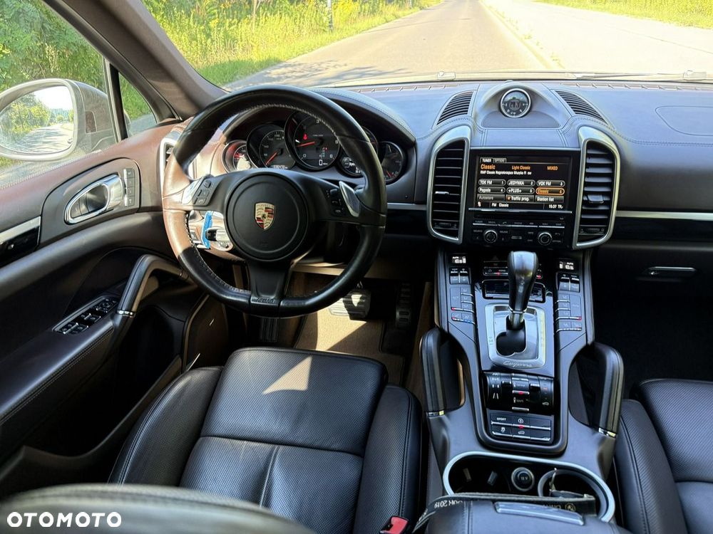 Porsche Cayenne Diesel Platinum Edition - 25