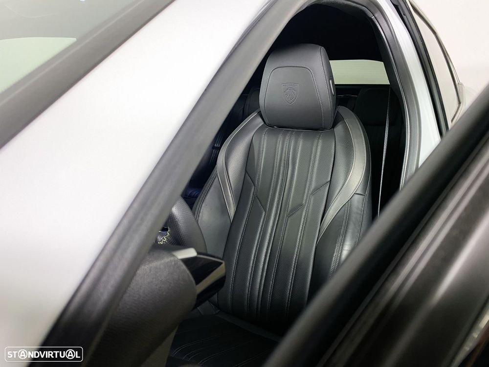 Peugeot 408 1.6 Hybrid GT e-EAT8 - 22