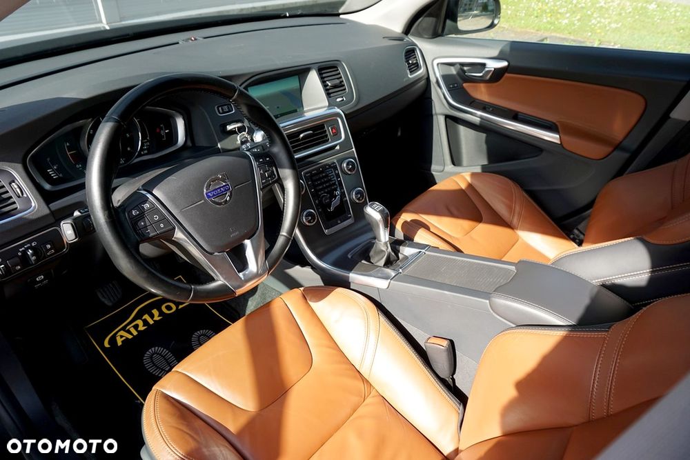 Volvo V60 D4 Drive-E Summum - 24