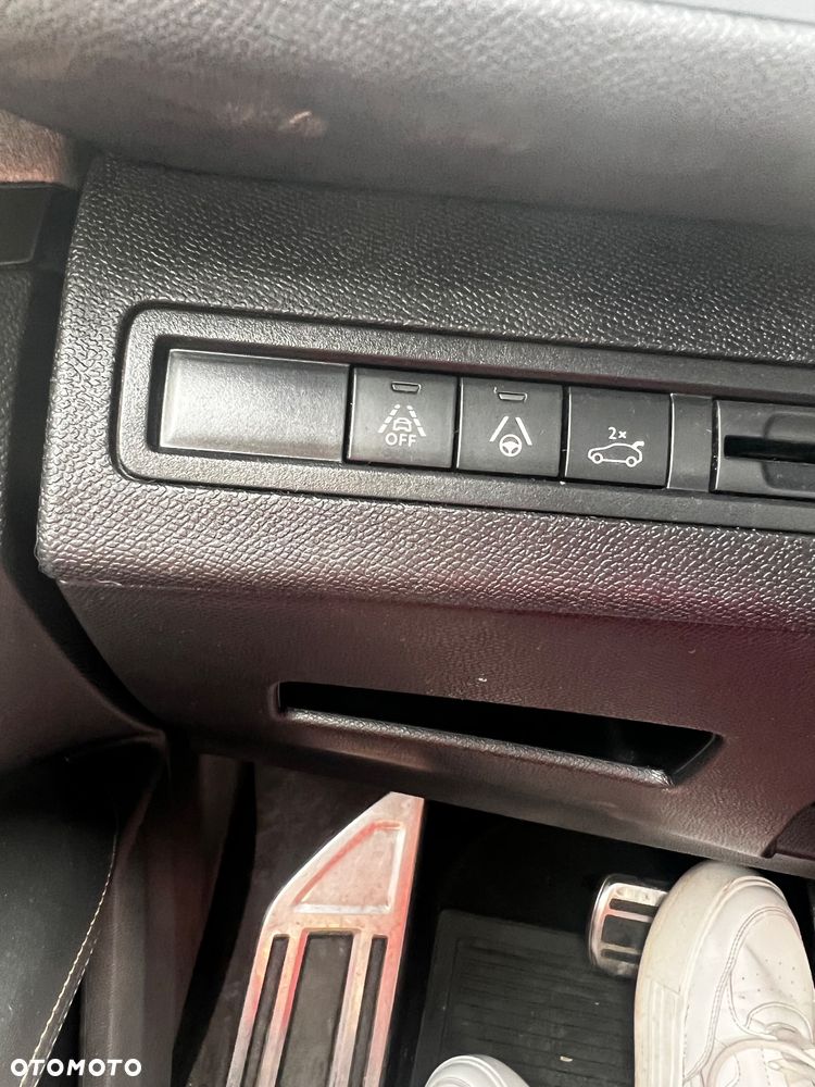 Peugeot 5008 2.0 BlueHDi Allure S&S EAT8 - 15
