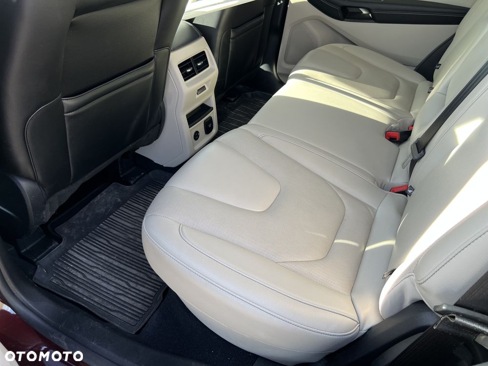 Ford Edge - 8