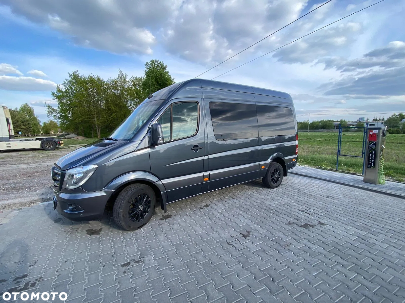 Mercedes-Benz Sprinter - 3