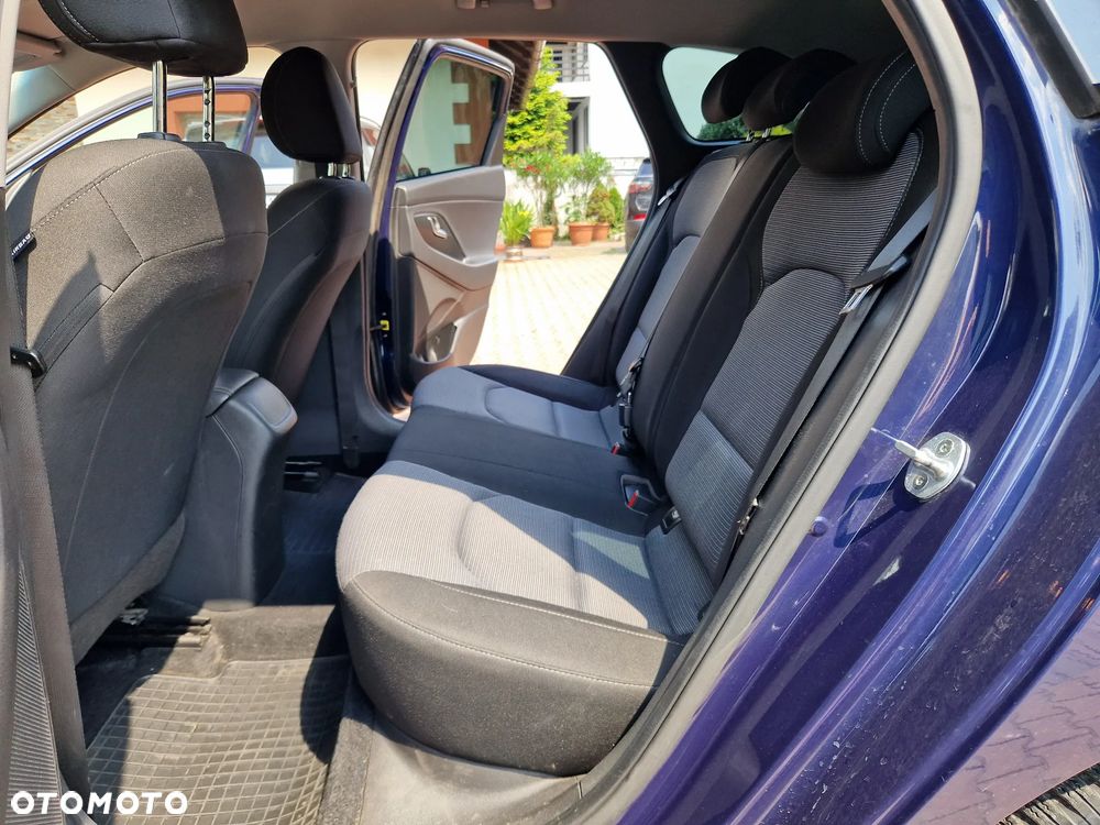 Hyundai i30 1.4 GO Plus - 16
