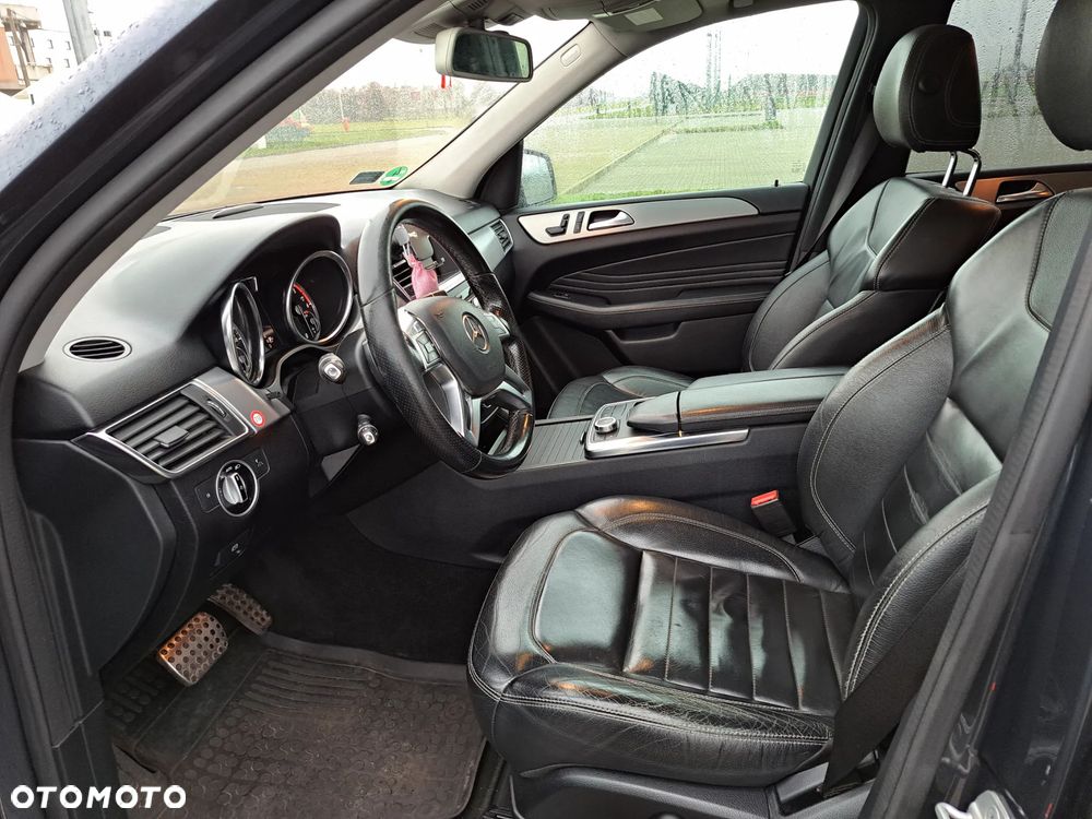 Mercedes-Benz ML 350 BlueTEC 4-Matic - 10