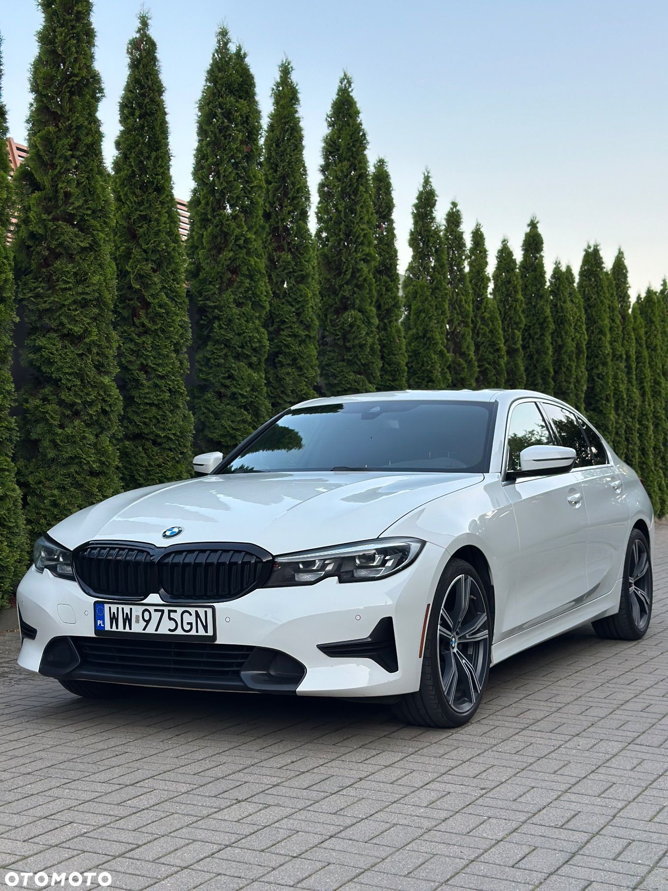 BMW Seria 3 330i Sport Line - 1