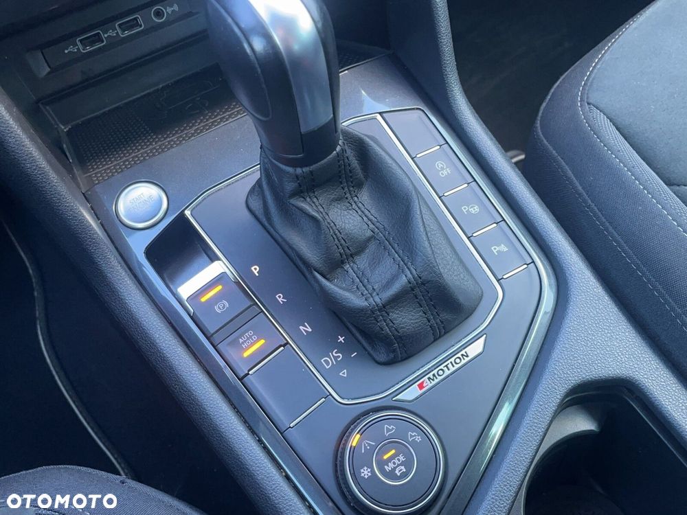 Volkswagen Tiguan - 27