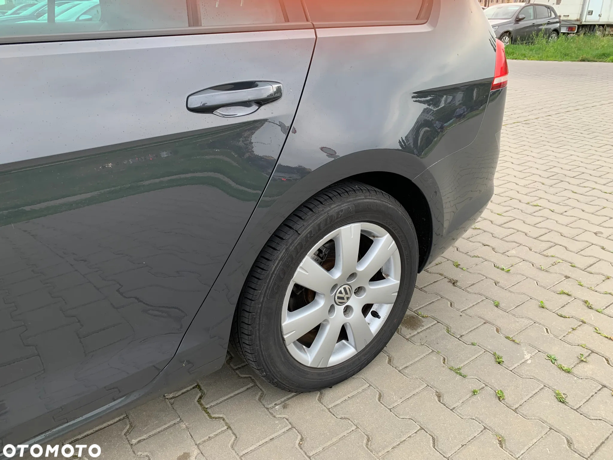 Volkswagen Golf - 9