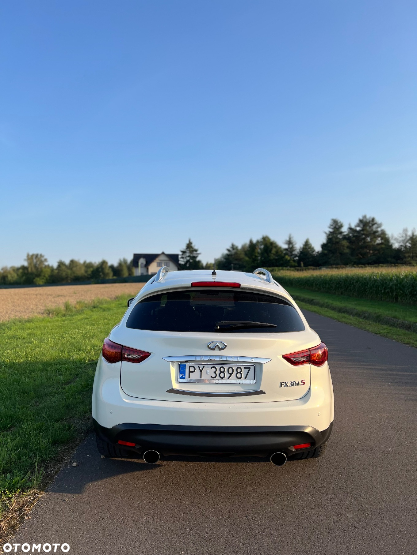 Infiniti FX FX30d S Premium - 3