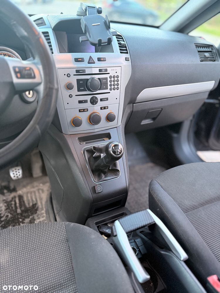 Opel Zafira 1.8 Cosmo - 5