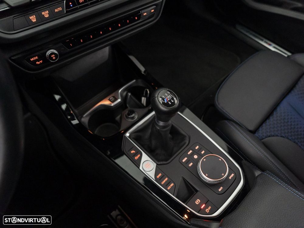 BMW 116 d Pack Desportivo M - 23