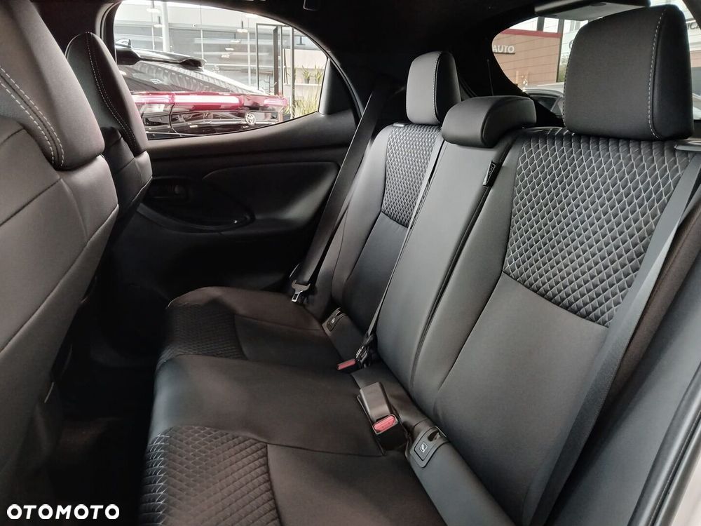 Toyota Yaris Hybrid 1.5 Executive - 8