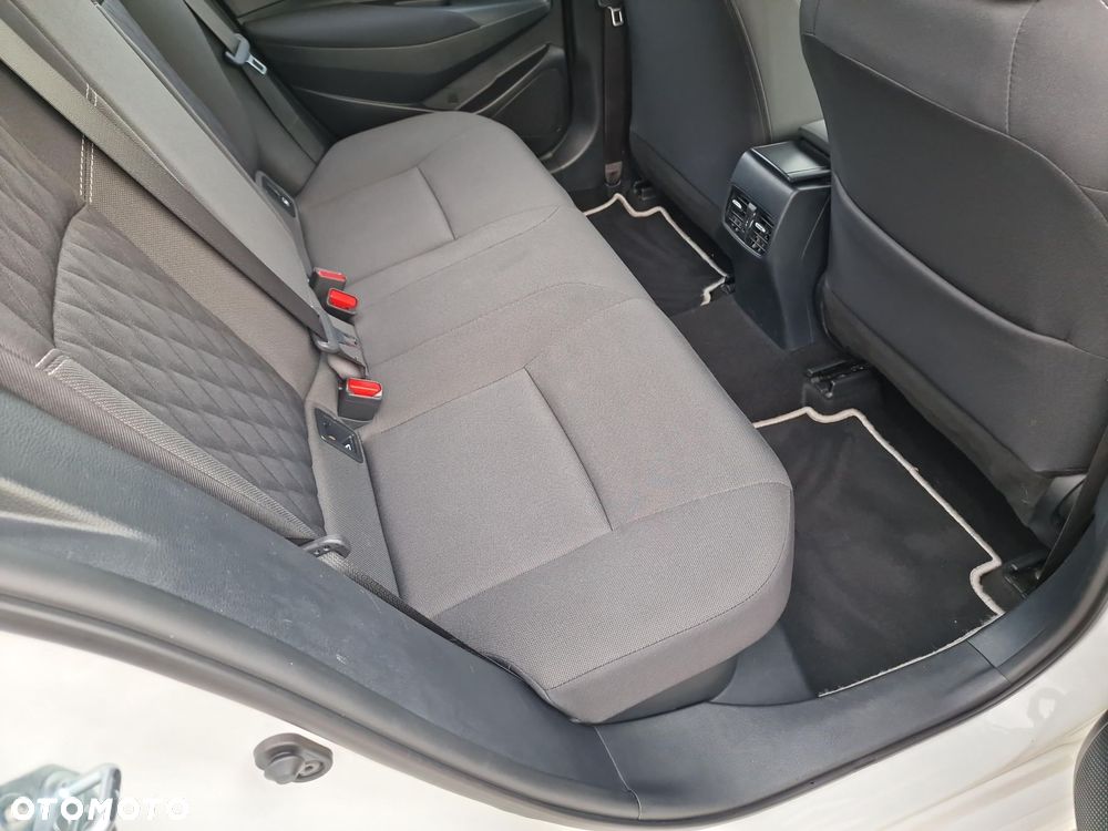 Toyota Corolla 1.8 Hybrid Comfort - 13