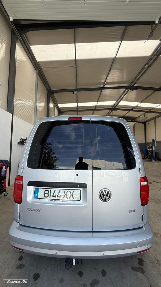 VW Caddy 2.0 TDi BM Highline DSG - 4