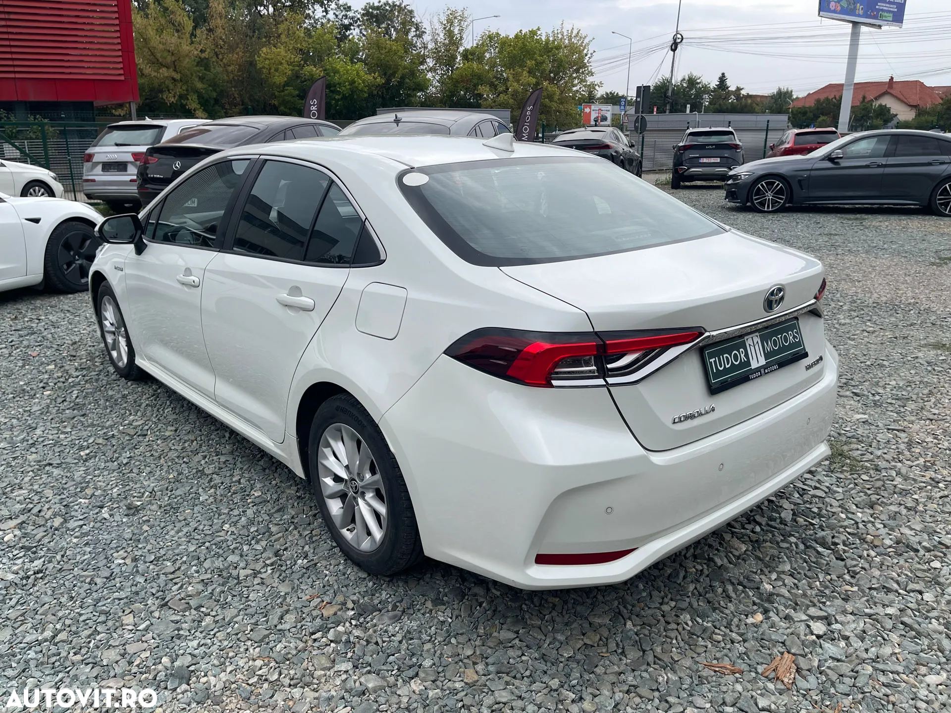 Toyota Corolla Sedan 1.8 HSD Dynamic - 3