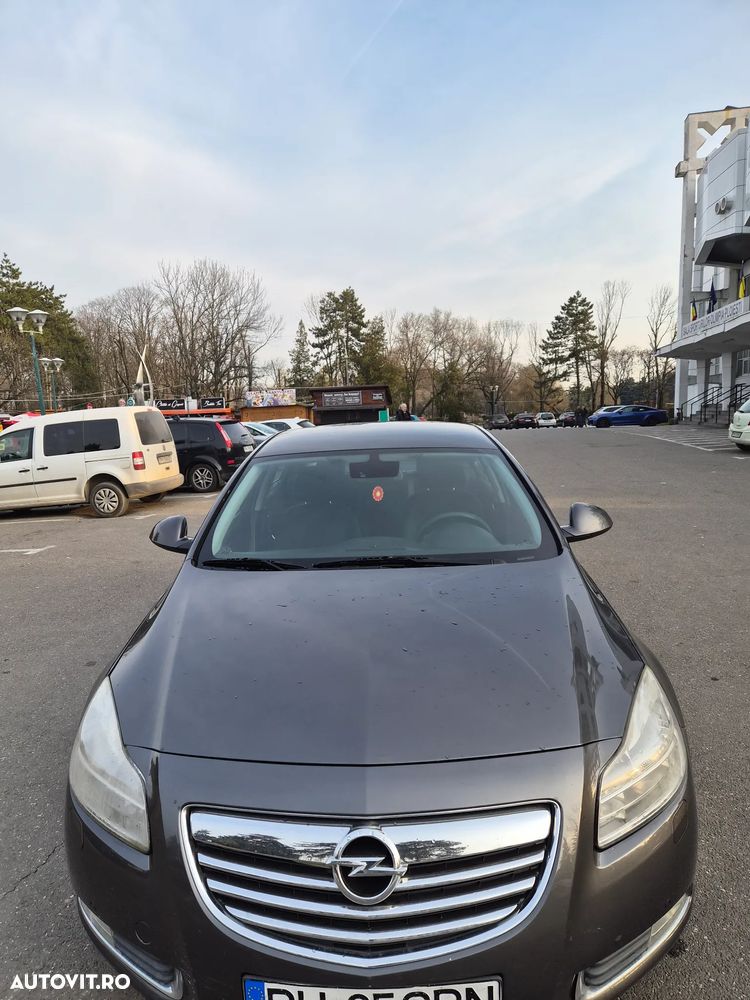 Opel Insignia 2.0 CDTI 4x4 Design Edition - 1