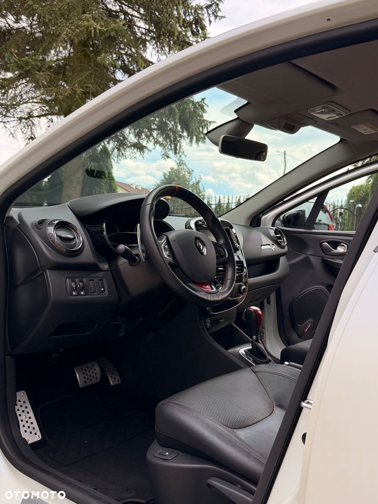 Renault Clio - 19