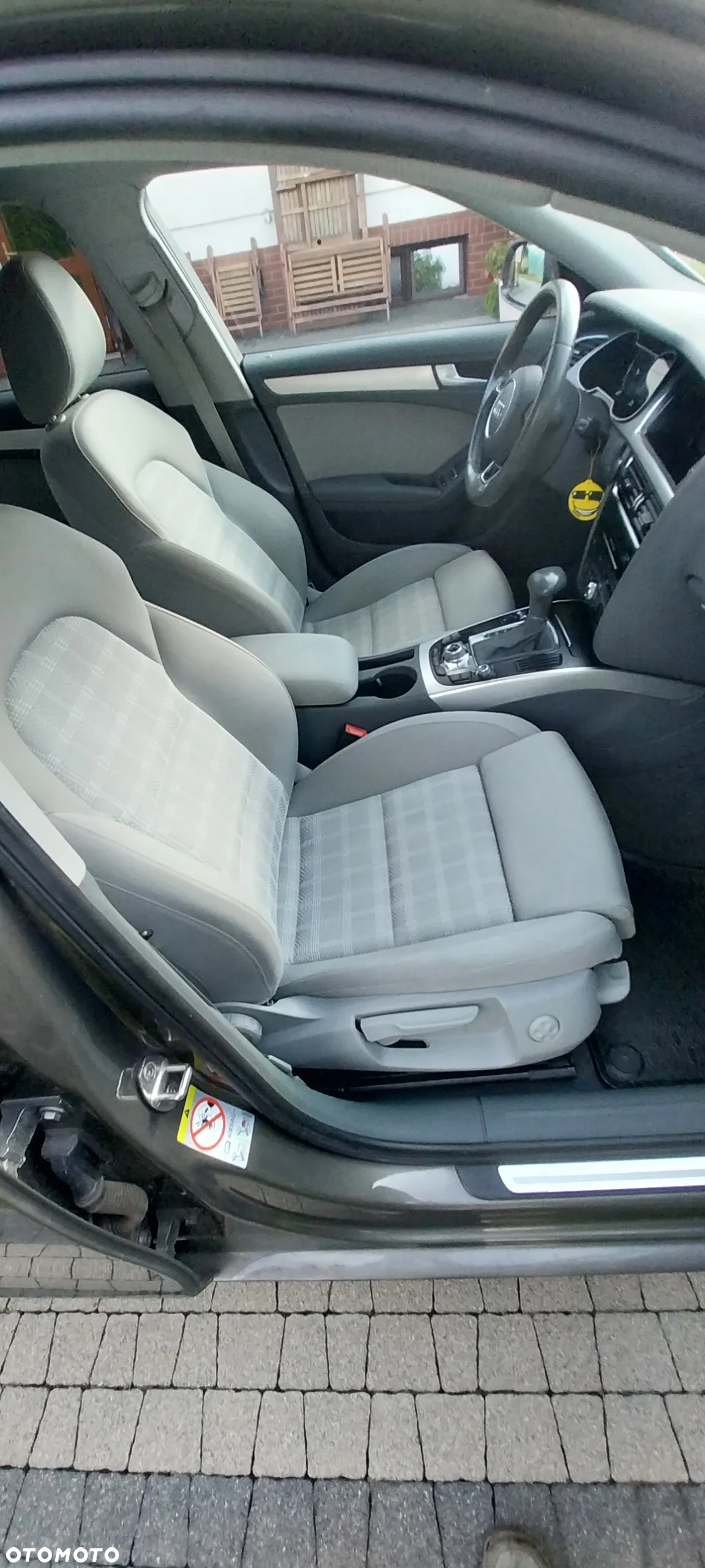 Audi A4 Avant 2.0 TDI DPF multitronic Ambiente - 8