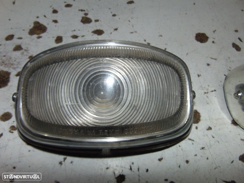 Peugeot 404 farolins frente - 2