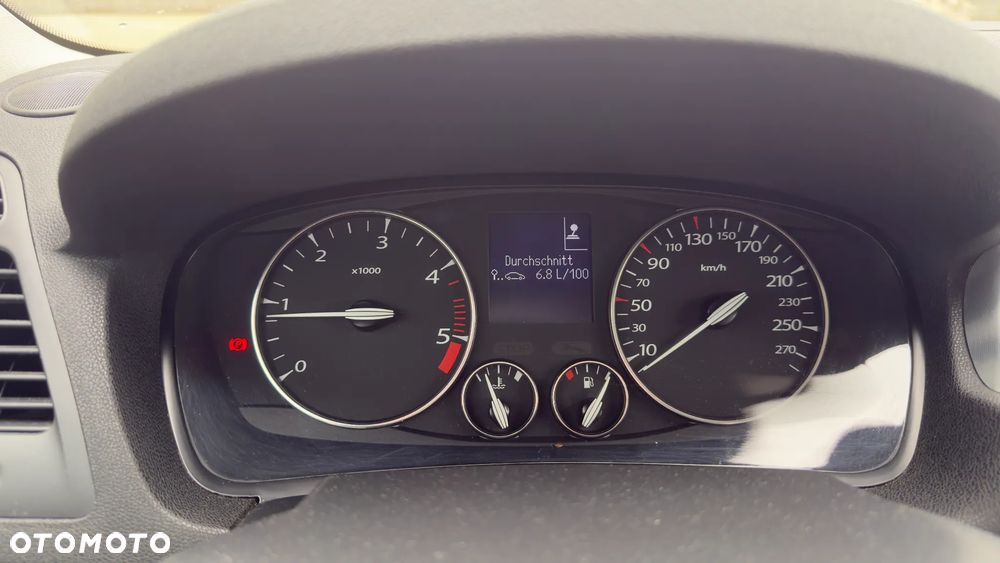 Renault Laguna dCi 150 FAP GT - 38