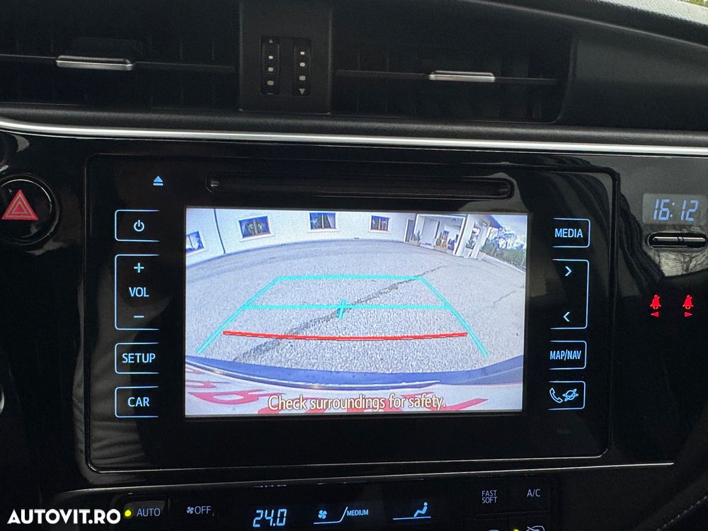 Toyota Auris 1.8 L VVT-i Sol+ - 18