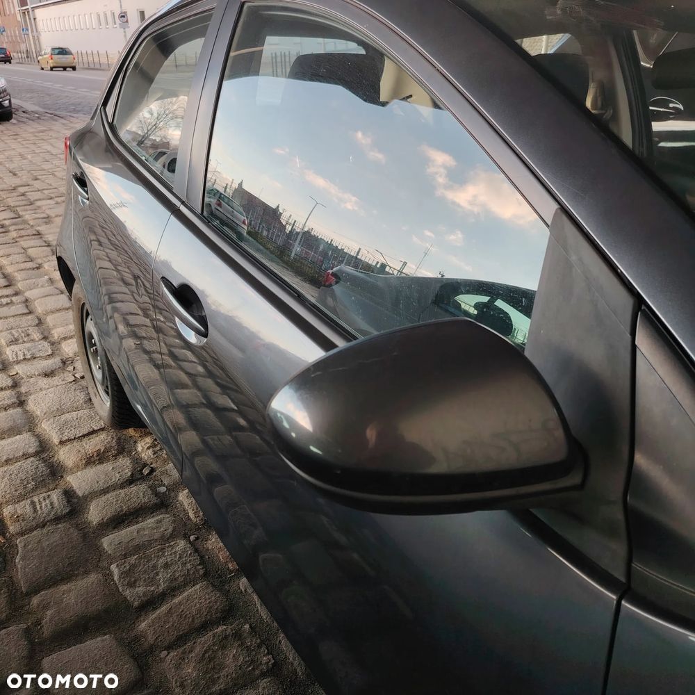 Mazda 2 1.3 Exclusive - 8